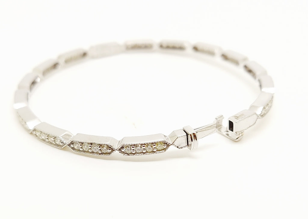 DIAMOND BANGLE IN 14K WHITE GOLD