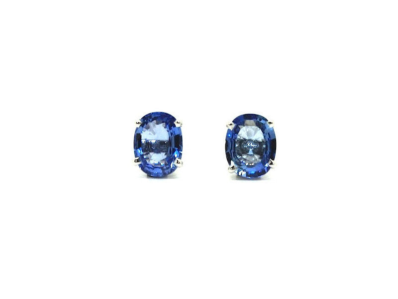 Ceylon Sapphire Stud / Item code: ER 8